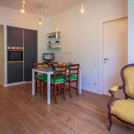 Tigullio Apartment